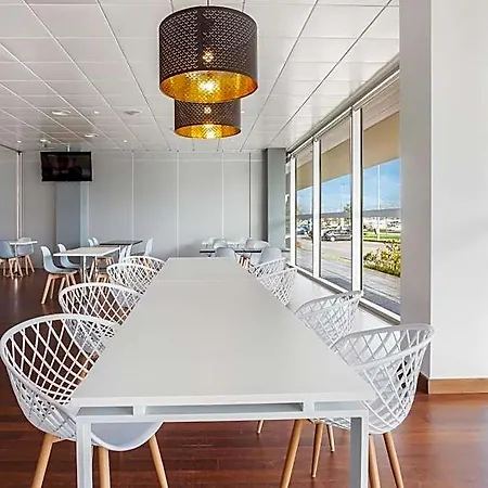 Otel Coimbra 3*