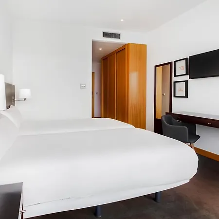 Coimbra 3*
